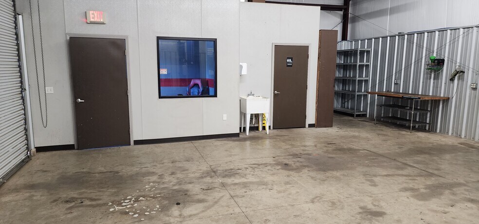 More Photos Of 1 2nd Ave, Fort Walton Beach Auto Repair For Sale