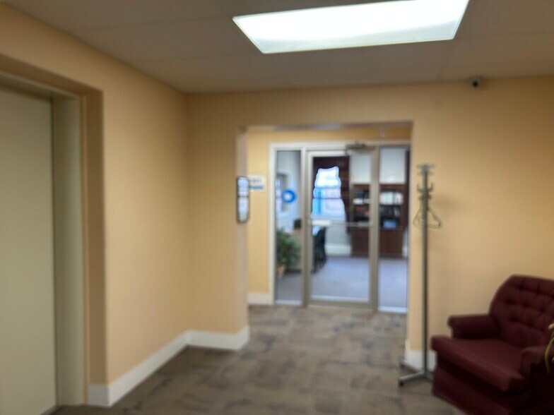More Photos Of 35 Harvard St, Worcester Office For Lease