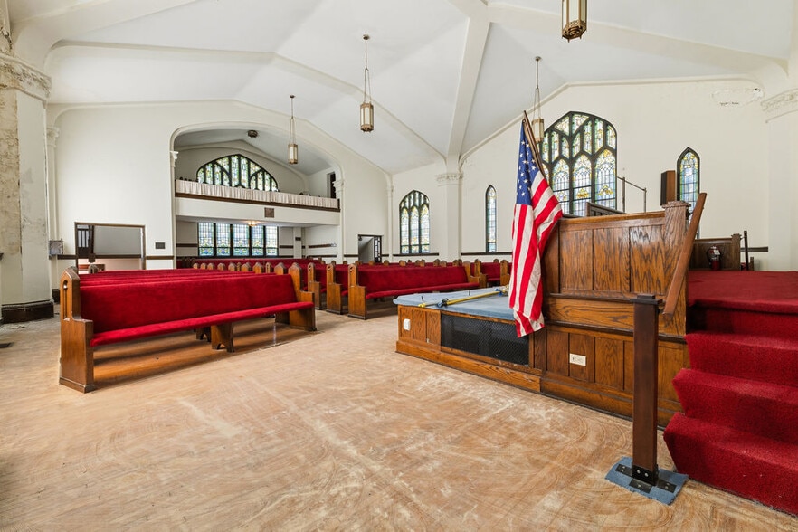More Photos Of 350 E Tulane Rd, Columbus Religious Facility For Sale