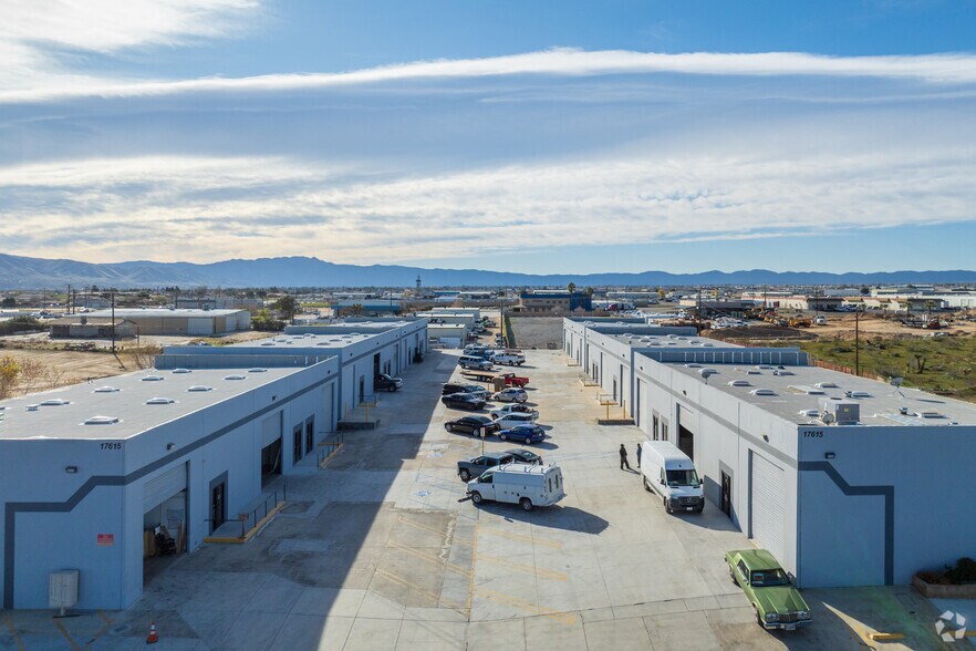 More Photos Of 17615 Alder St, Hesperia Warehouse For Lease