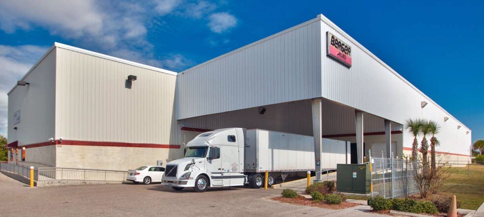 More Photos Of 5115 W Clifton Ave, Tampa Warehouse For Sale