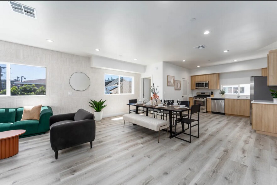 More Photos Of 216 N Coronado St, Los Angeles Multifamily For Sale