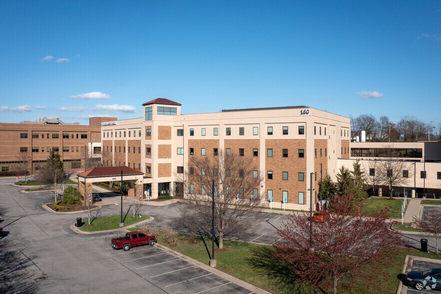 More Photos Of 160 N Eagle Creek Dr, Lexington Medical For Lease