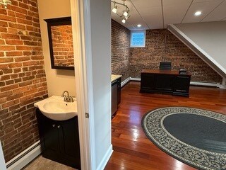More Photos Of 250 Wood St, Doylestown Freestanding For Lease