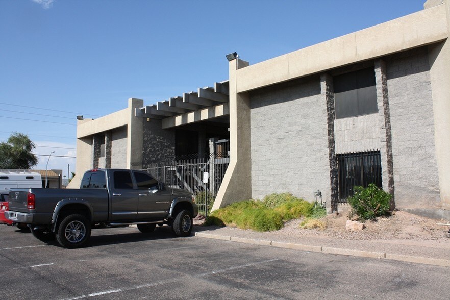More Photos Of 165 E Southern Ave, Mesa Loft Creative Space For Lease