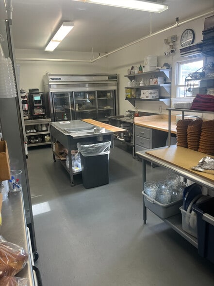 More Photos Of 429 Canada St, Lake George Restaurant For Sale