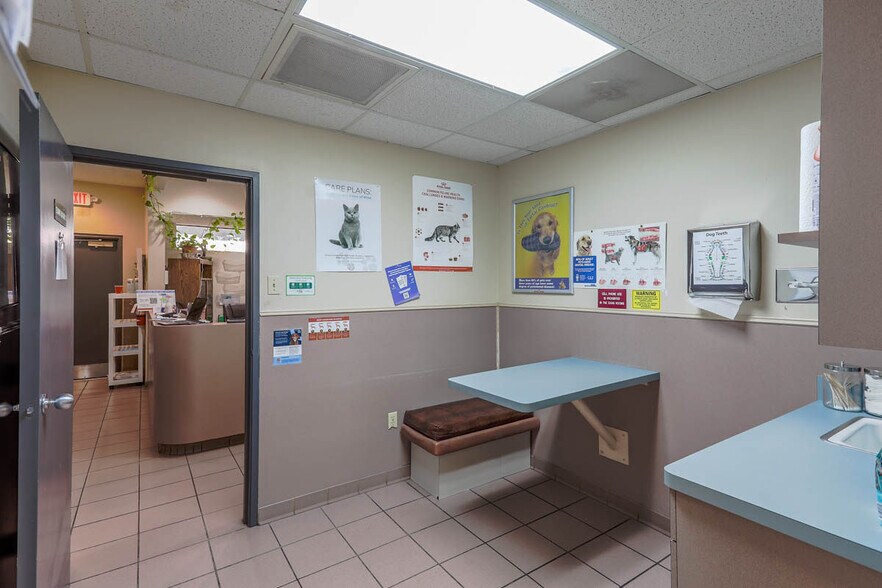 More Photos Of 4601-4611 N Rancho Dr, Las Vegas Unknown For Lease