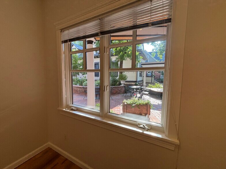 More Photos Of 1634 Walnut St, Boulder Office For Sale