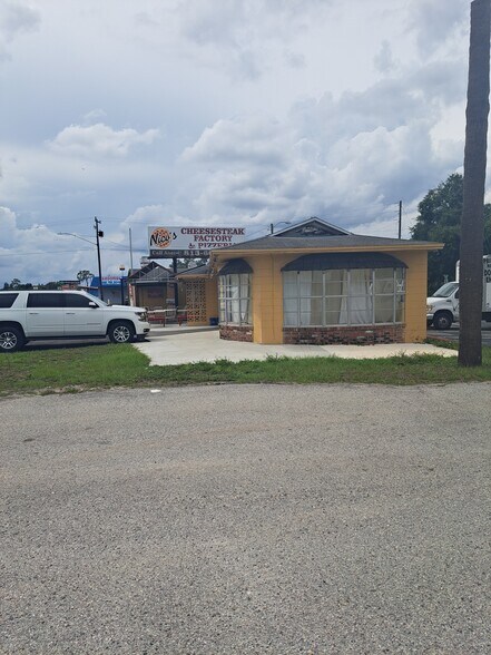 More Photos Of 5830 Gall Blvd, Zephyrhills Restaurant For Sale