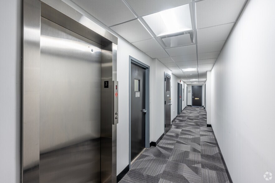 More Photos Of 235-237 Mamaroneck Ave, White Plains Office For Lease