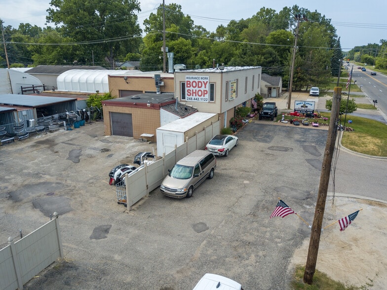 More Photos Of 20785 Orchard Lake Rd, Farmington Hills Warehouse For Sale