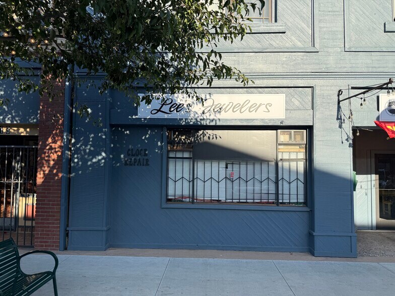 More Photos Of 319-323 Main St, Salinas Storefront Retail Residential For Lease