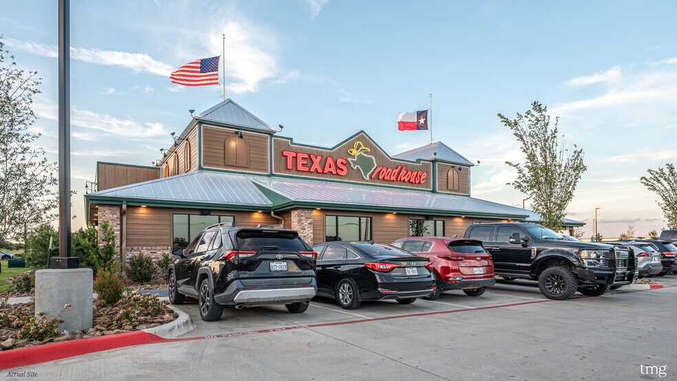 More Photos Of 829 W State Highway 71, Bastrop Restaurant For Sale