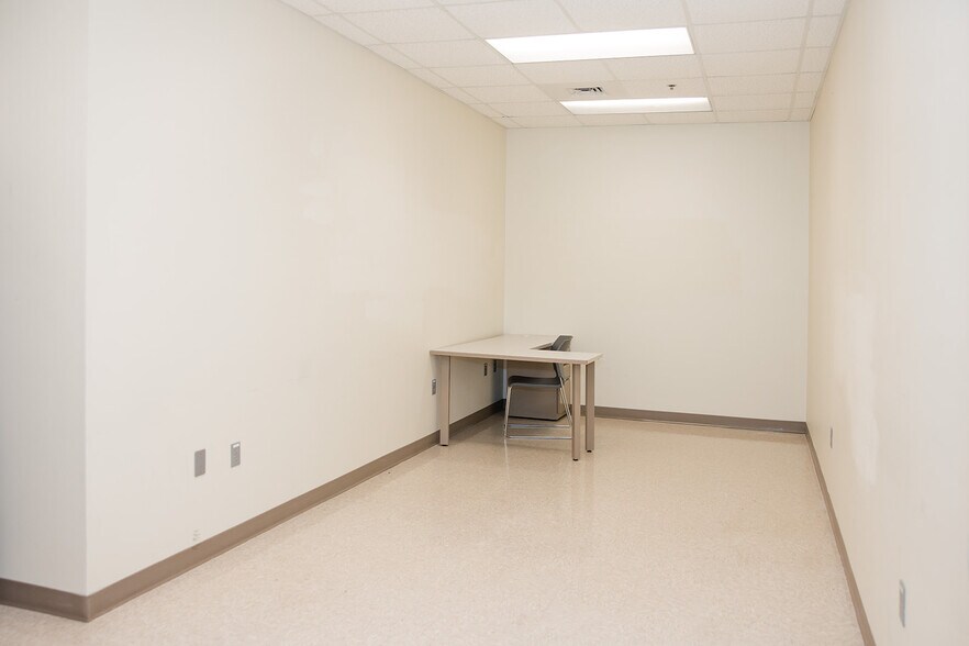 More Photos Of 101B Villa Dr, Daphne Medical For Lease