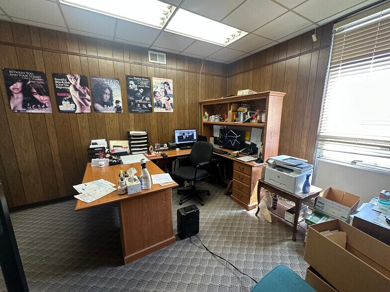 More Photos Of 3314 Millbranch Rd, Memphis Flex For Sale
