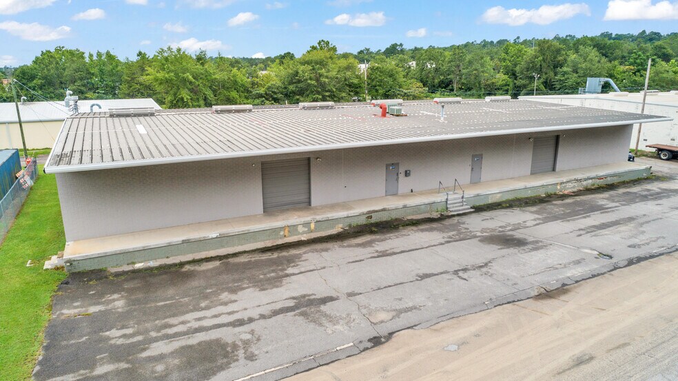 More Photos Of 1827 Killingsworth Rd, Augusta Warehouse For Lease