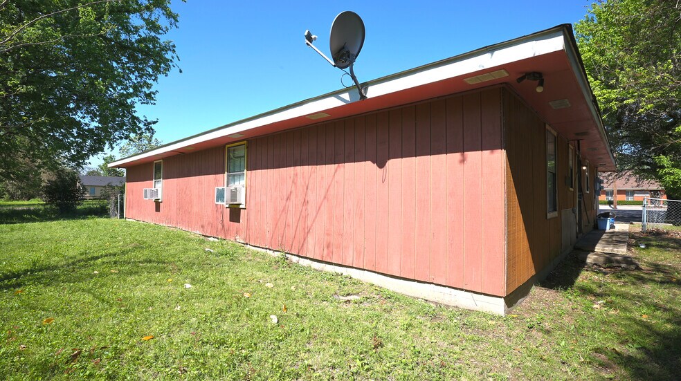 More Photos Of , Greenville Multifamily For Sale