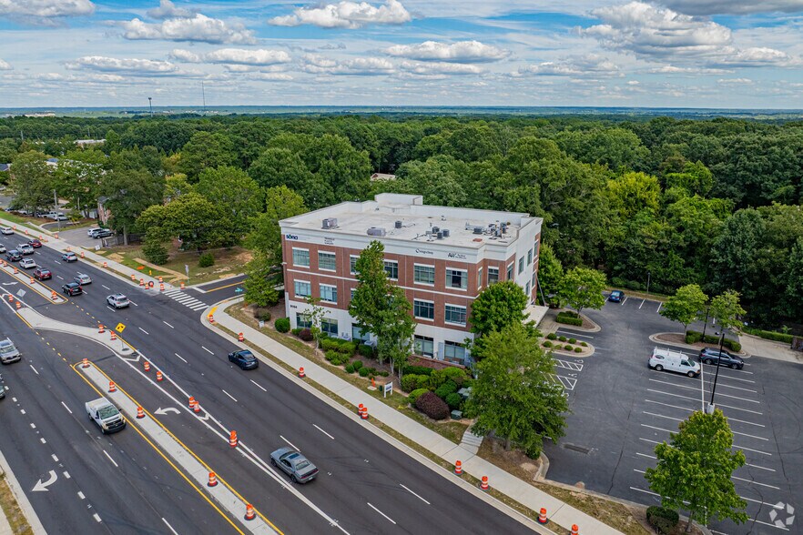 More Photos Of 9104 Falls Of Neuse Rd, Raleigh Medical For Lease