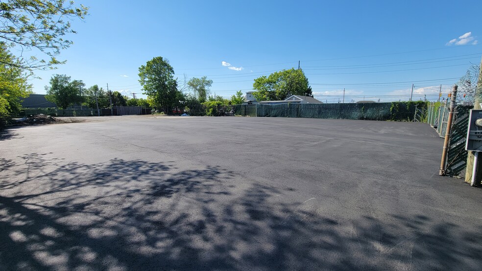 More Photos Of 3 Orgill Ave, Bay Shore Land For Lease