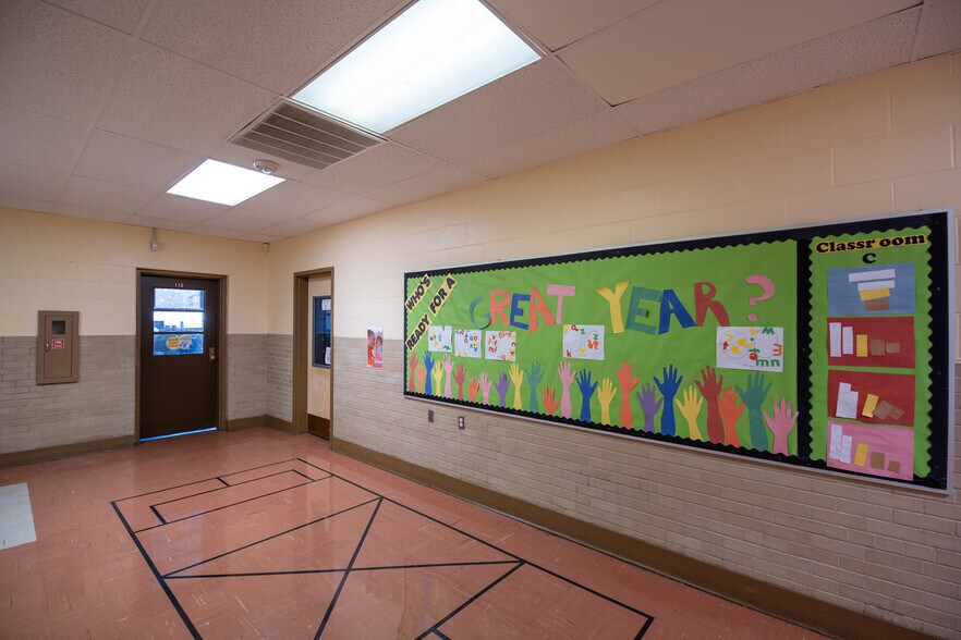 More Photos Of 238 Baltimore Ave, Dayton Daycare Center For Sale