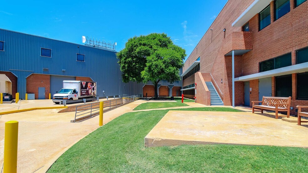 More Photos Of 6800 Burleson Rd, Austin Unknown For Lease