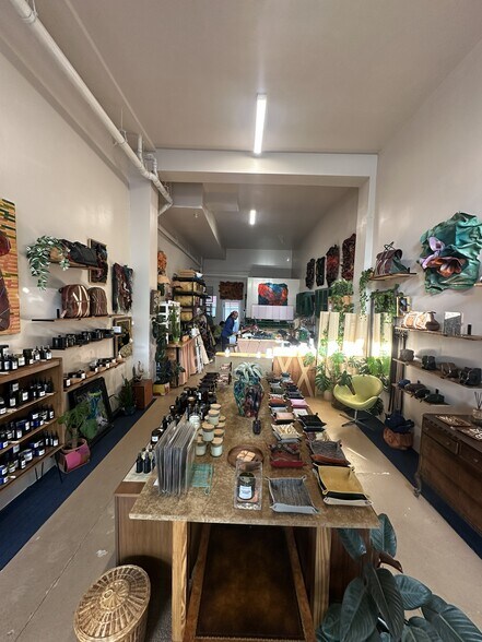 More Photos Of 301-315 Valencia St, San Francisco Storefront Retail Office For Lease
