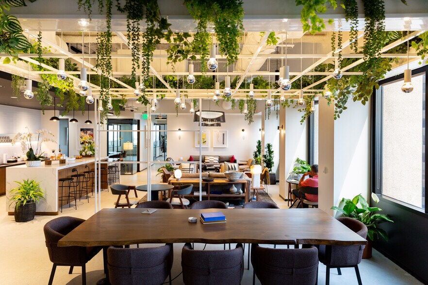 More Photos Of 1925 Century Park E, Los Angeles Office For Lease