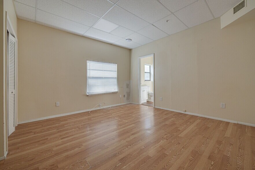 More Photos Of 220 Scotland St, Dunedin Healthcare For Lease