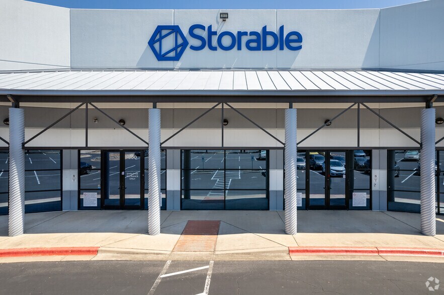 More Photos Of 11000 N MoPac Expy, Austin Light Distribution For Lease