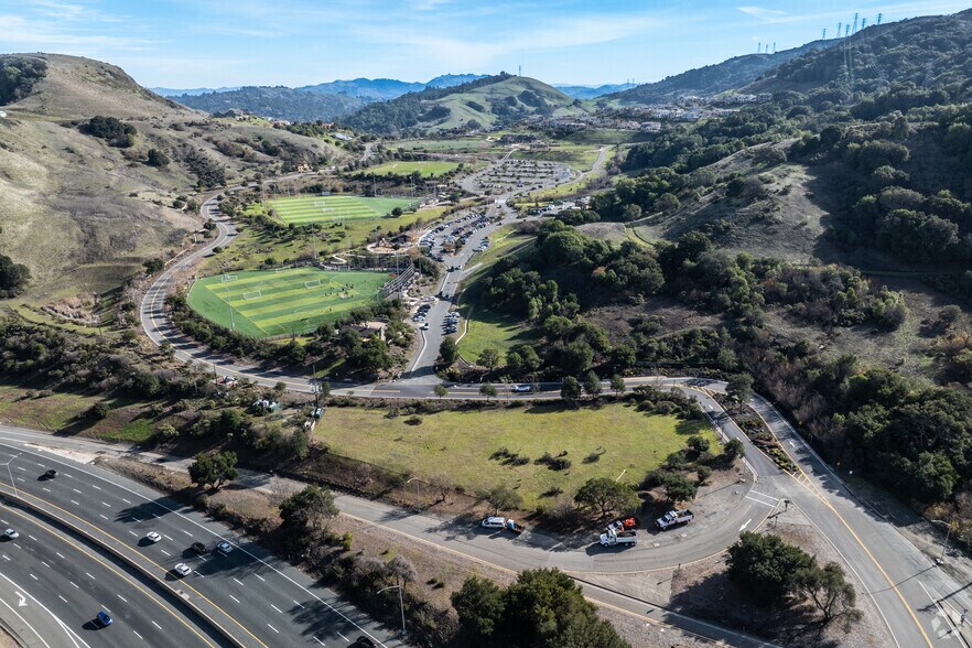 More Photos Of 1 Wilder Rd, Orinda Land For Sale