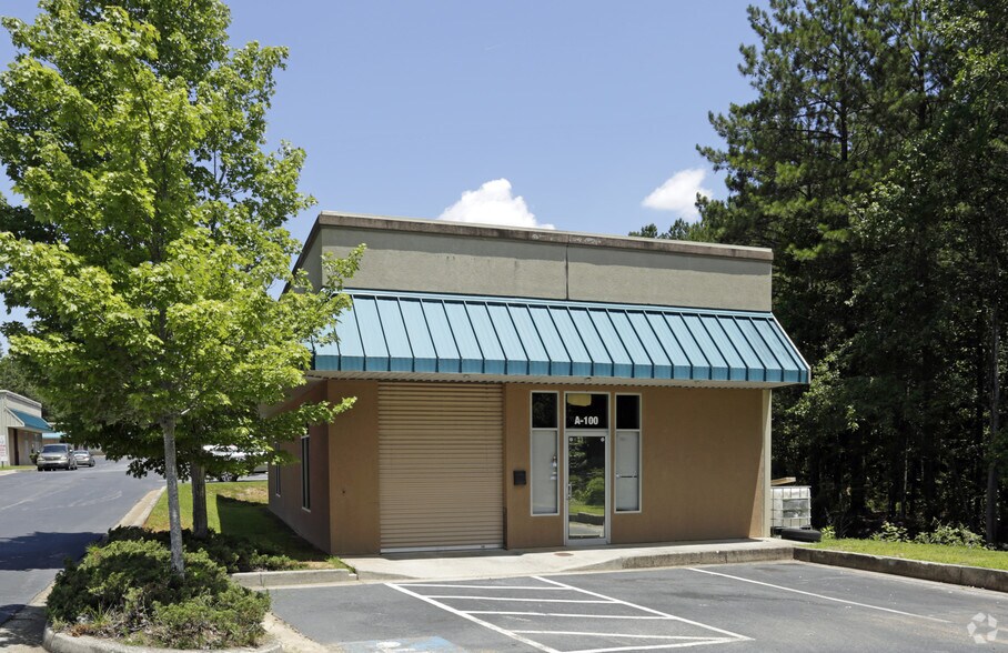 More Photos Of 5493 Westmoreland Plz, Douglasville Unknown For Lease