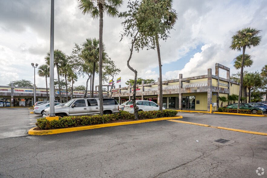 More Photos Of 16764-16800 NW 67th Ave, Hialeah Unknown For Lease