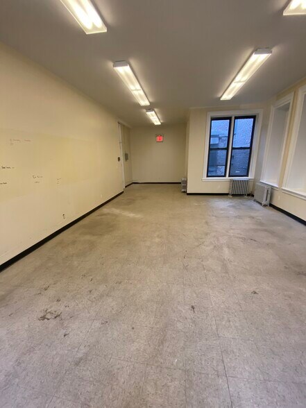 More Photos Of 370 E 149th St, Bronx Office For Lease