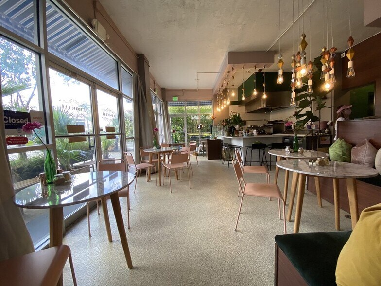 More Photos Of 615 NE 76th St, Miami Restaurant For Sale