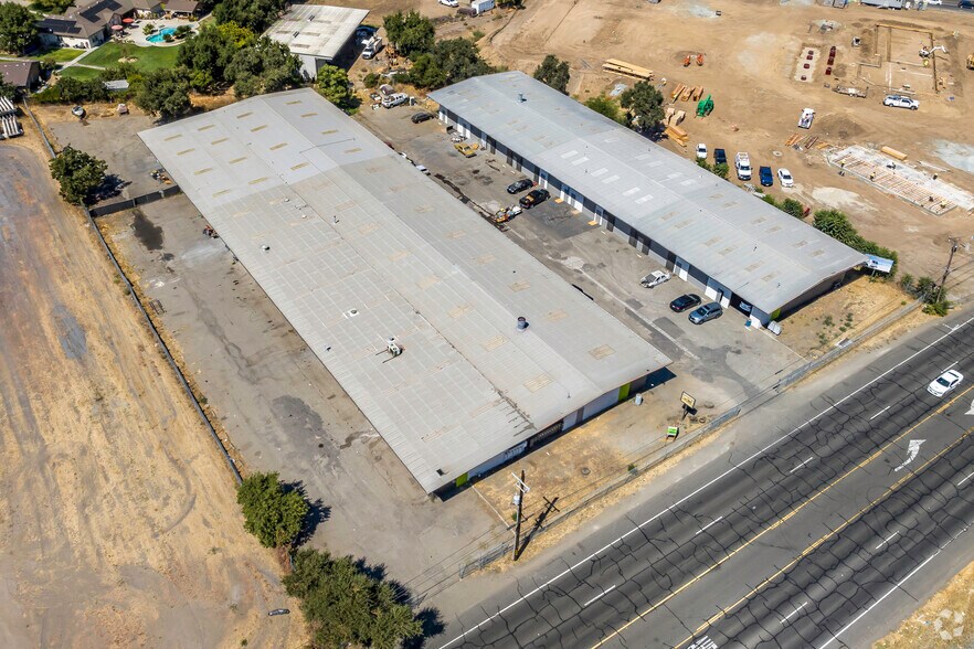 More Photos Of 4283 N Wilson Way, Stockton Warehouse For Lease