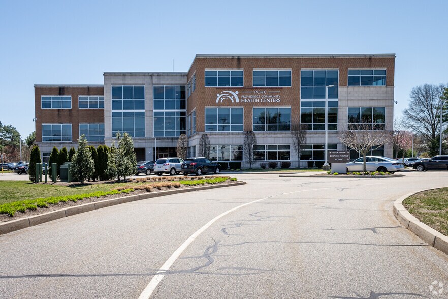 More Photos Of 1 Coastway Blvd, Warwick Office For Lease