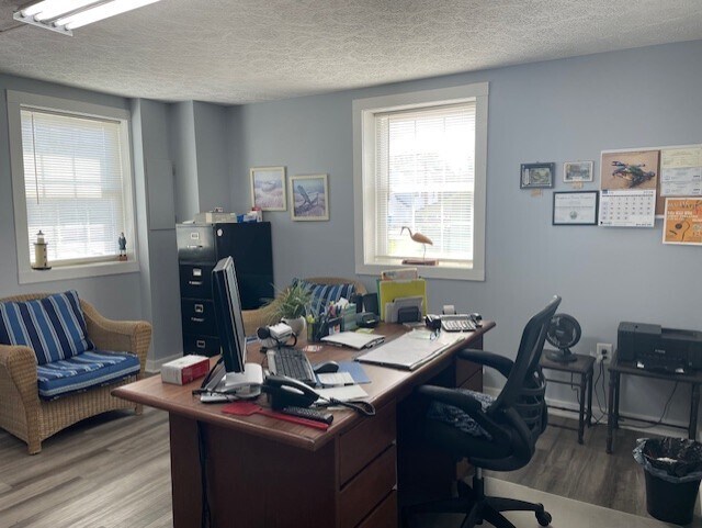 More Photos Of 75 Maple Rd, Mathews Office For Sale