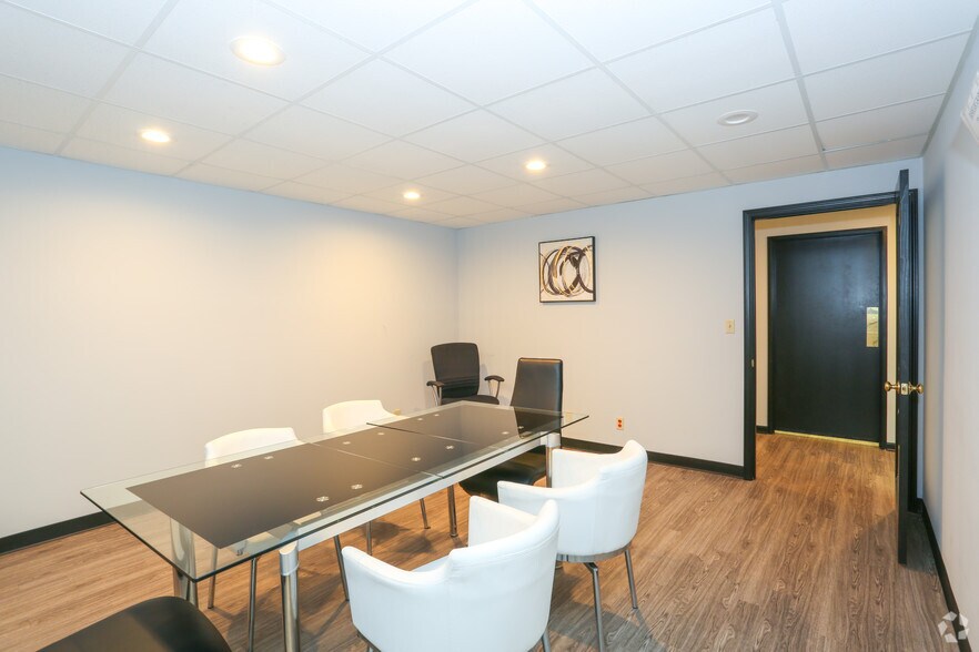 More Photos Of 10144 N Port Washington Rd, Mequon Loft Creative Space For Lease