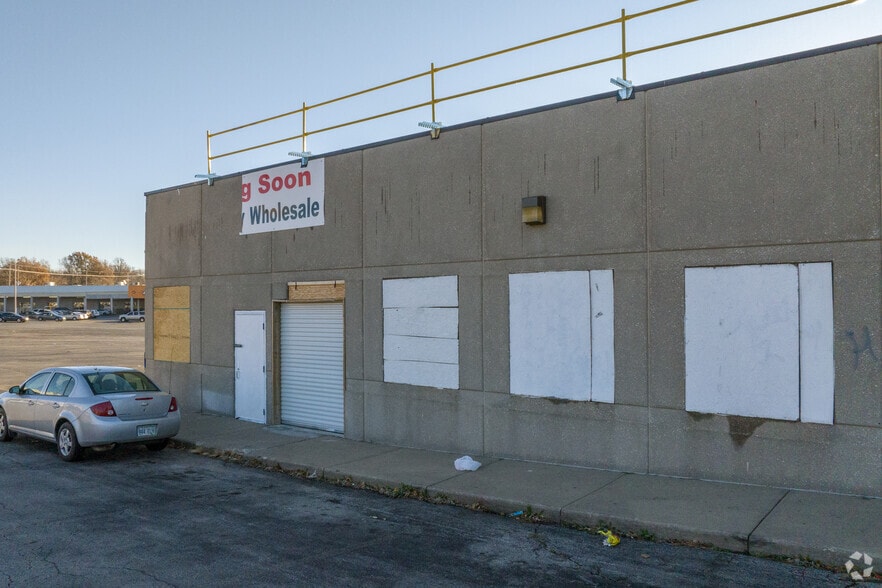 More Photos Of 6801B Longview Rd, Kansas City Warehouse For Lease