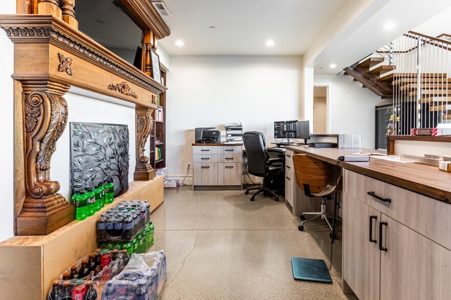 More Photos Of 441 W 12th St, Ogden Manufacturing For Lease