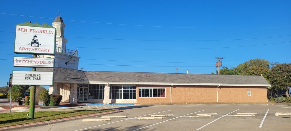 More Photos Of 302 N Main St, Duncanville Restaurant For Sale