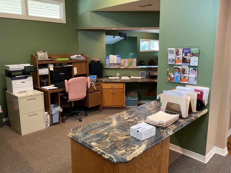 More Photos Of 1666 S Forest Ave, Luverne Medical For Sale