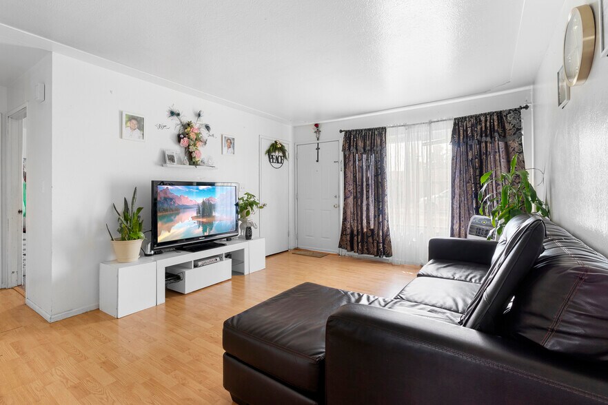 More Photos Of 1022-1092 Savage Rd NE, Salem Apartments For Sale