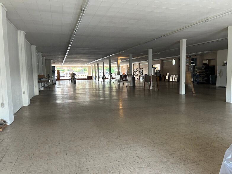 More Photos Of 15 Courthouse Sq, Cleveland Office For Sale