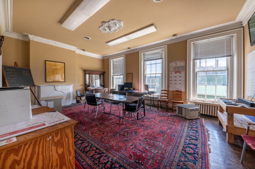 More Photos Of 164 Eyster Rd, Halltown Manufacturing For Lease