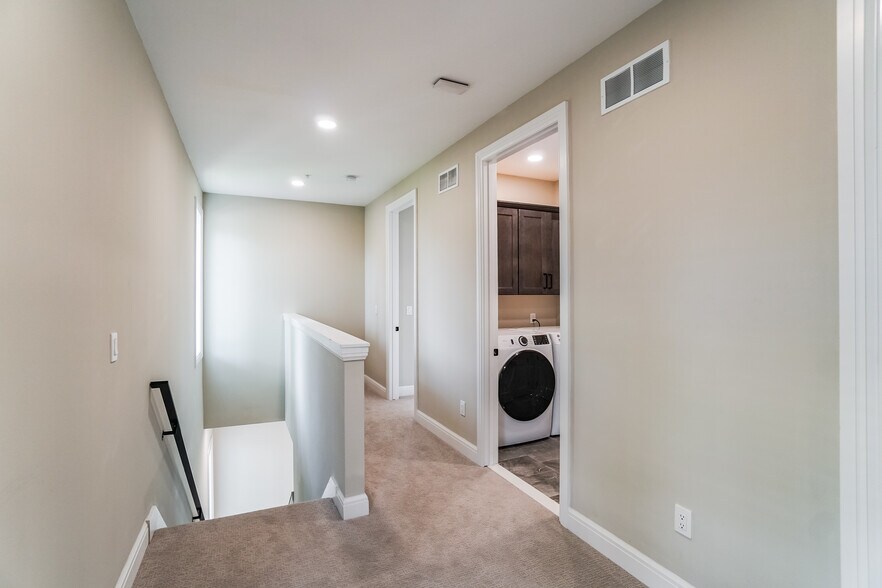 More Photos Of 244 Vester St, Ferndale Apartments For Sale