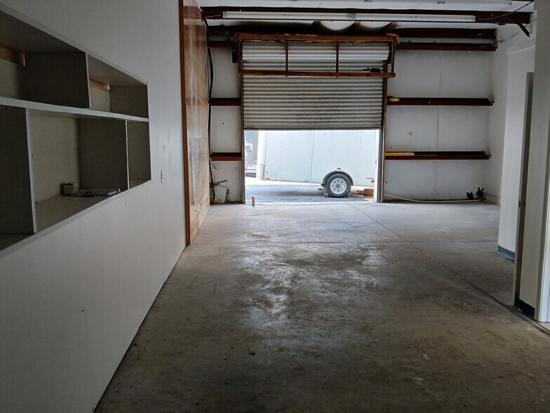 More Photos Of 3715 Argent Blvd, Ridgeland Self Storage For Lease