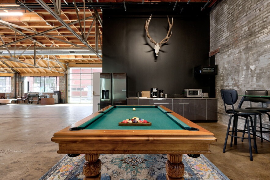 More Photos Of 111 NW 8th St, Oklahoma City Office For Sale