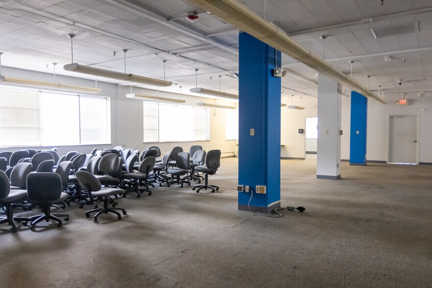 More Photos Of 801 Hazlett Ave, Wheeling Office For Sale