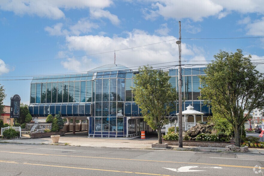 More Photos Of 79 Hempstead Tpke, West Hempstead Lodge Meeting Hall For Sale